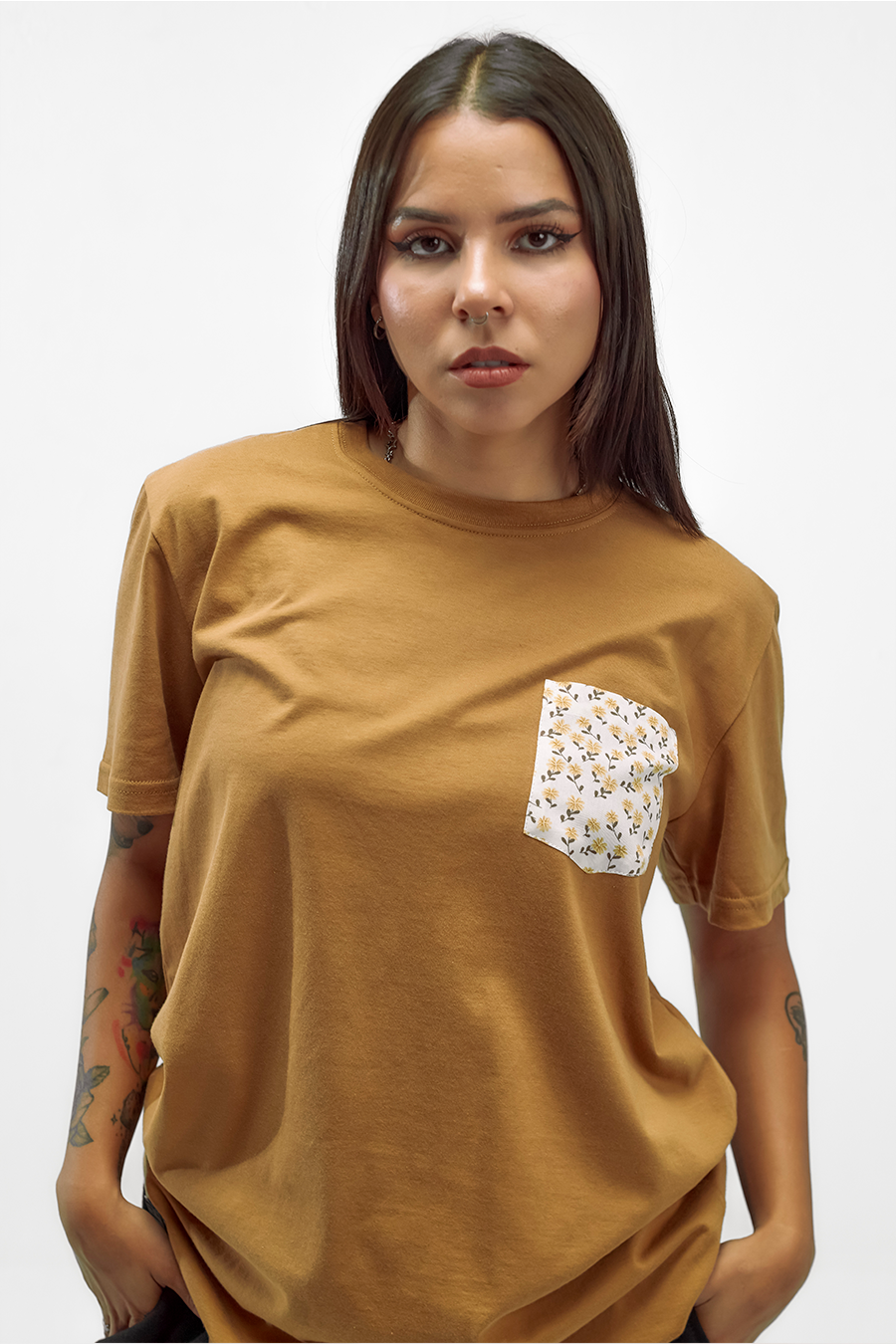 Flowers Pocket Tee - Camel