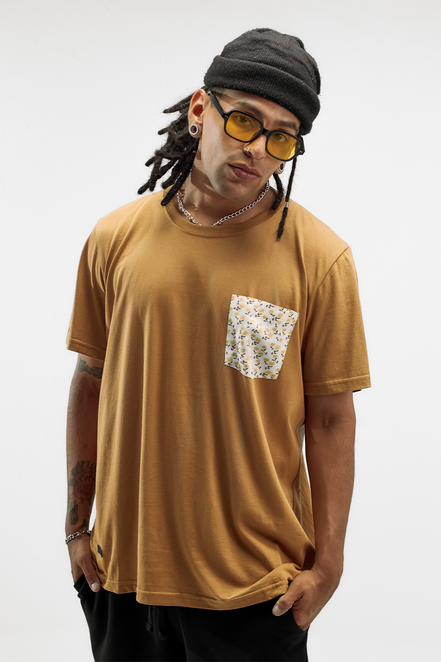 Flowers Pocket Tee - Camel