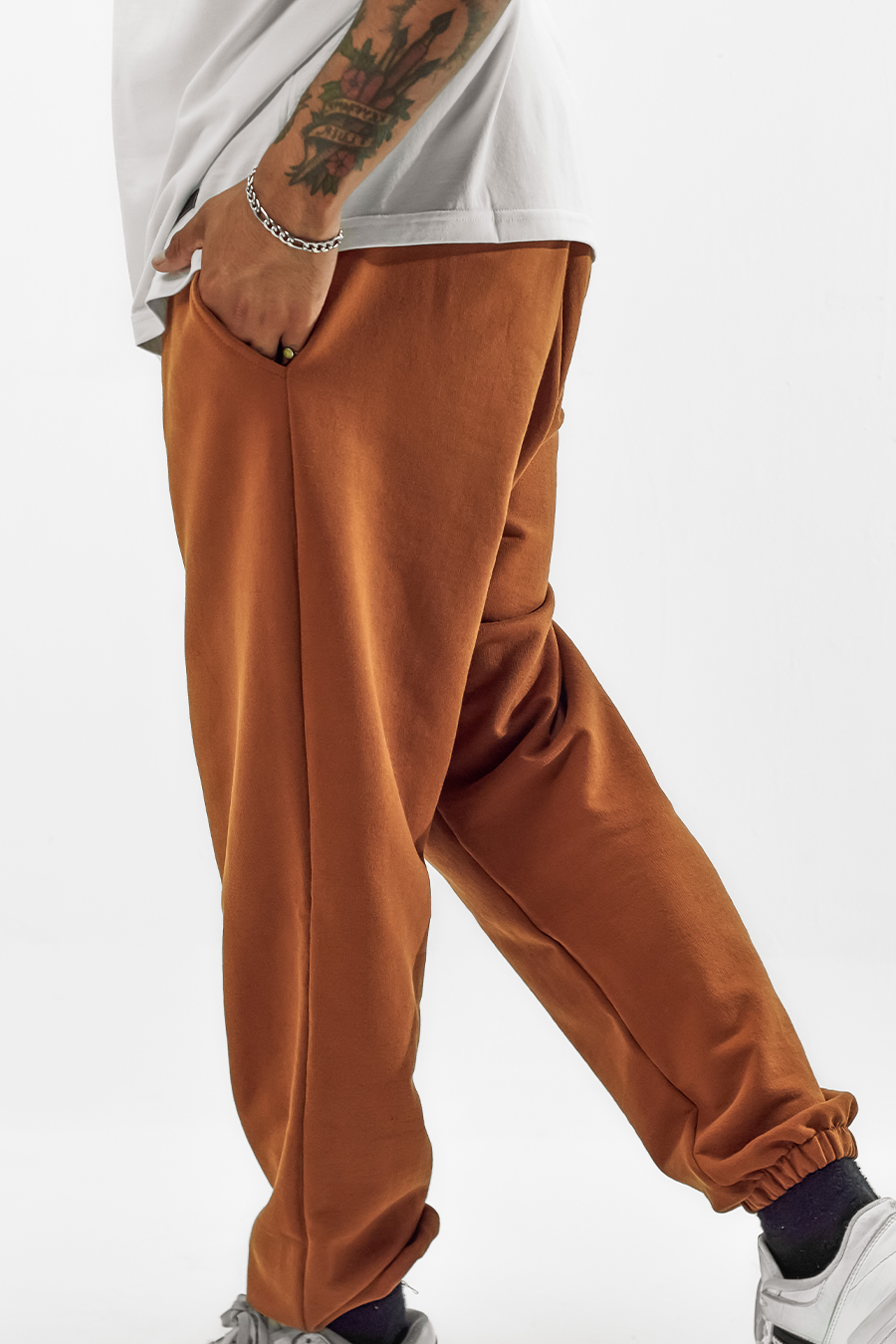 Essential Jogger – Camel