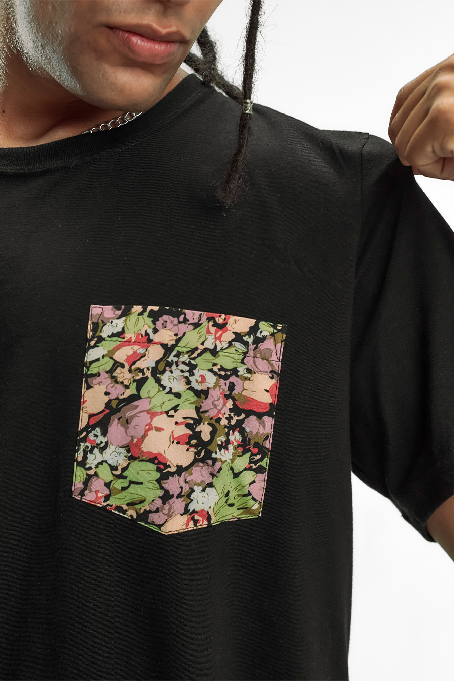 Paint Pocket Tee - Negro