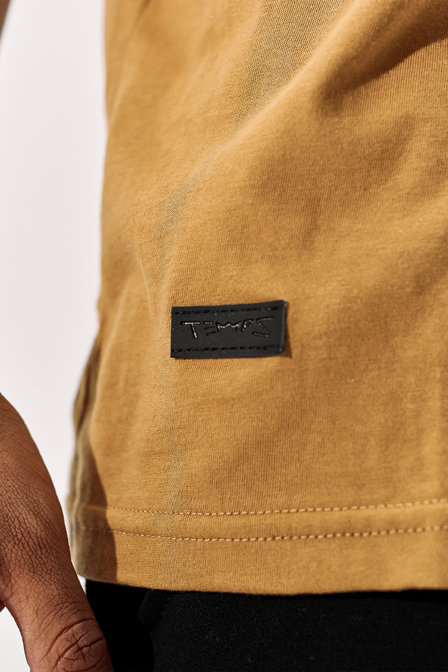 Flowers Pocket Tee - Camel