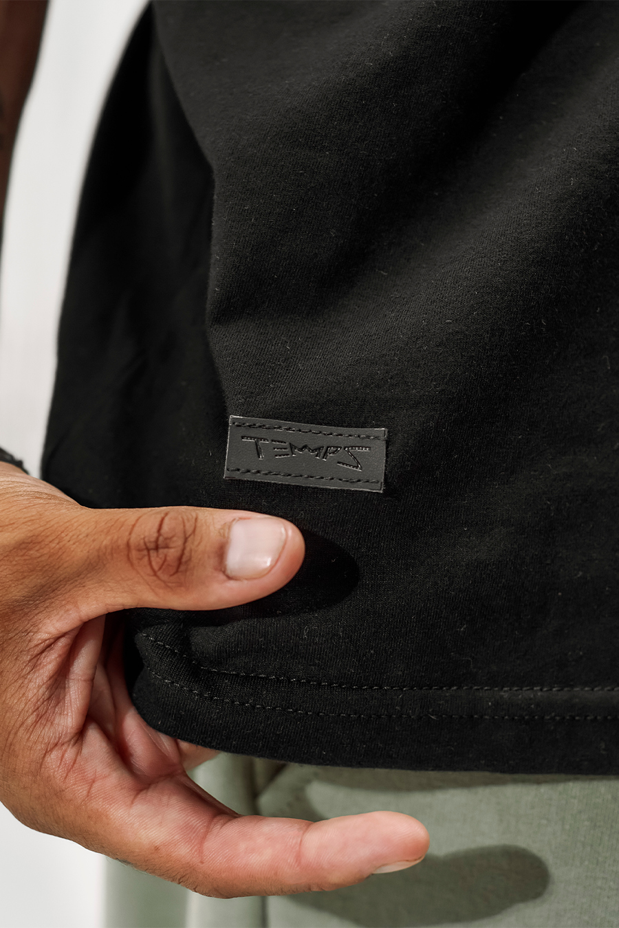 Paint Pocket Tee - Negro